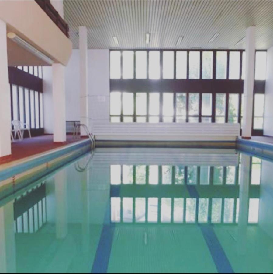 Appartement 58 M2 Avec Piscine Interieure Vue Montagne Centre Village , Parking Prive Saint-Lary-Soulan Exterior foto