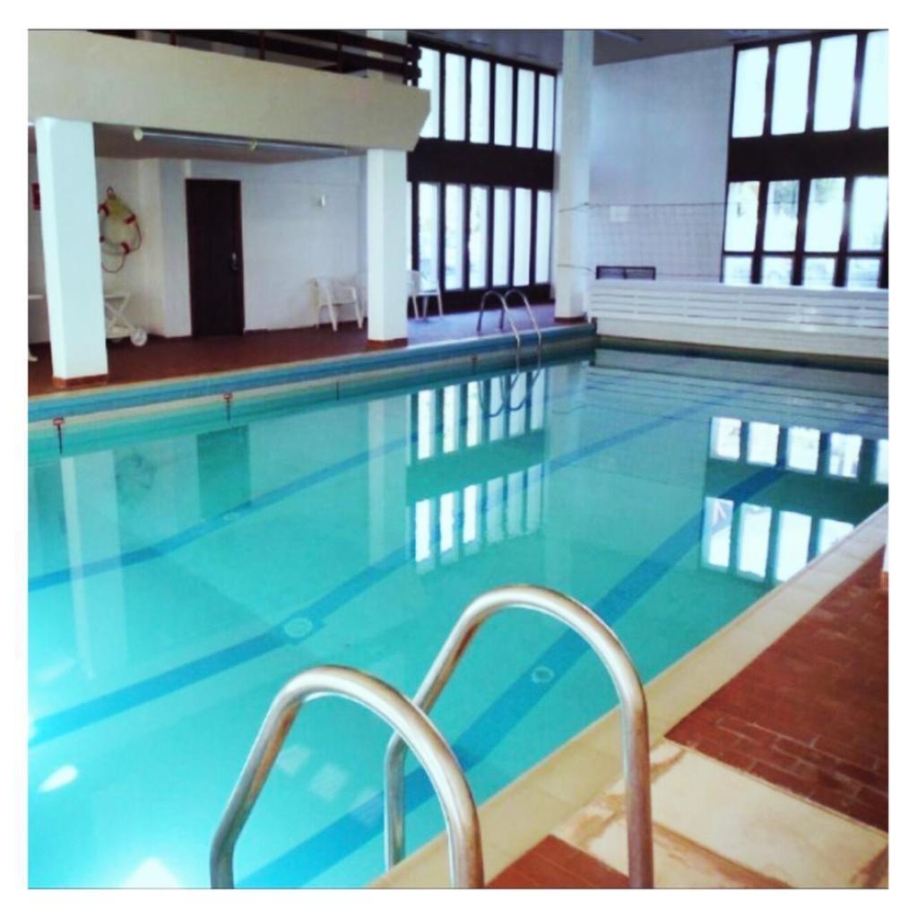 Appartement 58 M2 Avec Piscine Interieure Vue Montagne Centre Village , Parking Prive Saint-Lary-Soulan Exterior foto